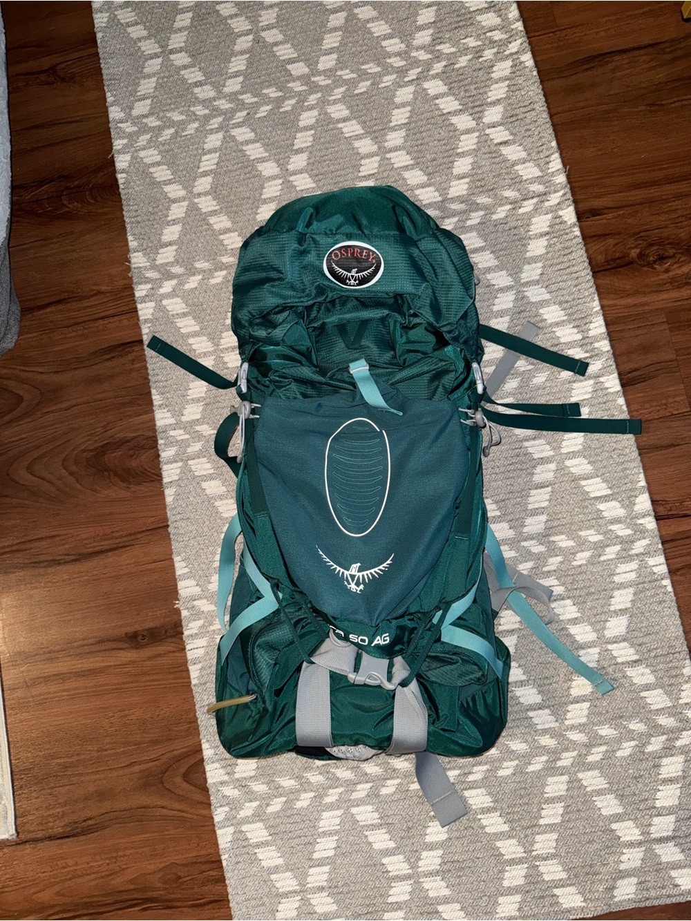 OSPREY Aura AG 50 Dark Green Backpack with Teal Accents New
